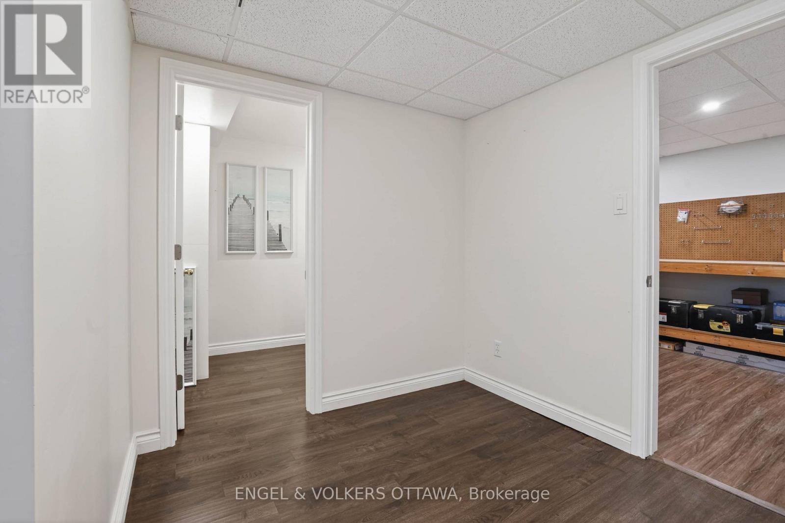 3 Bed, 2 Bath House for Sale in Ottawa – 46 – 3251 BANNON WAY, Ottawa – MLS# X13457154 - Image 23