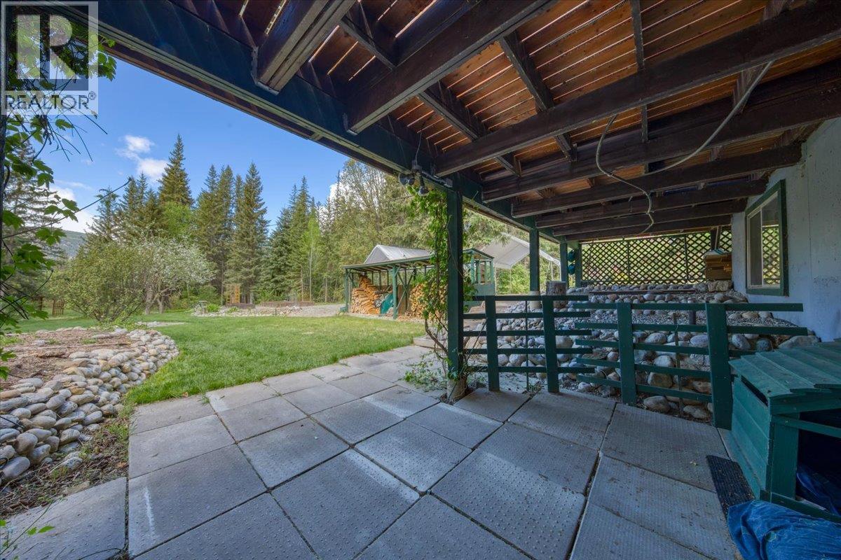 4985 Ogilvey Avenue - 54