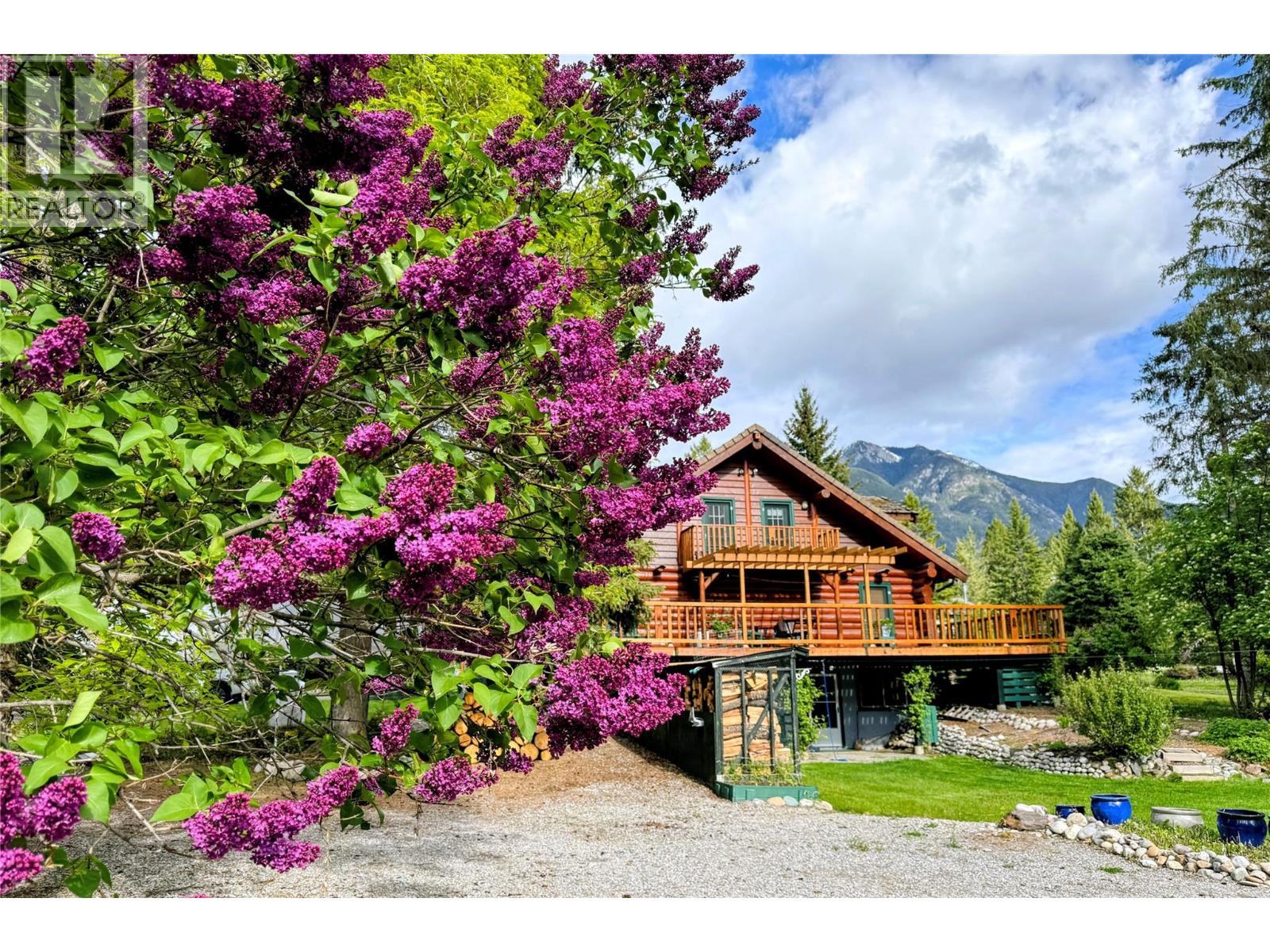 4985 Ogilvey Avenue - 70