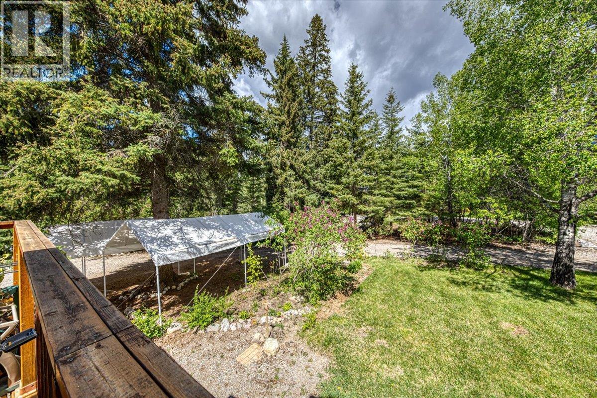 4985 Ogilvey Avenue - 69