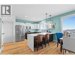 5pc Bathroom - 6552 Blackcomb Place, Vernon, BC V1B4E1 Photo 7