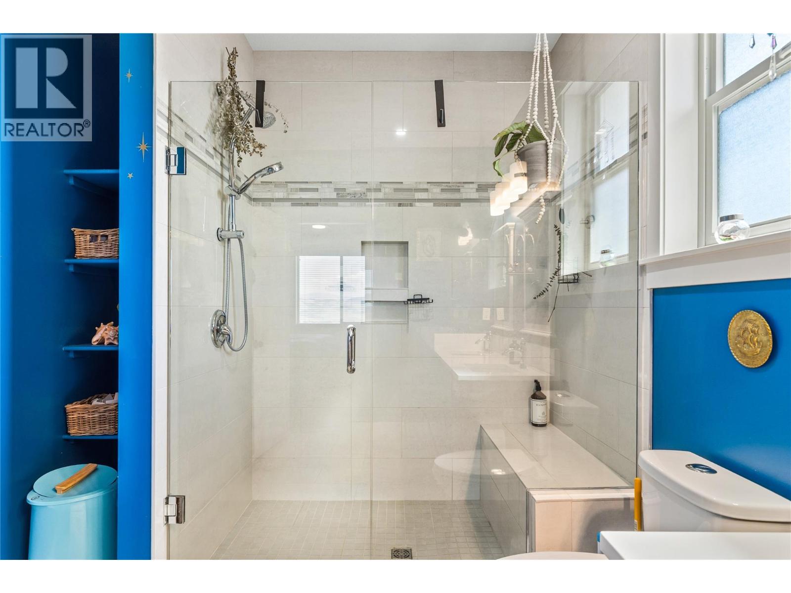 6552 Blackcomb Place - 40