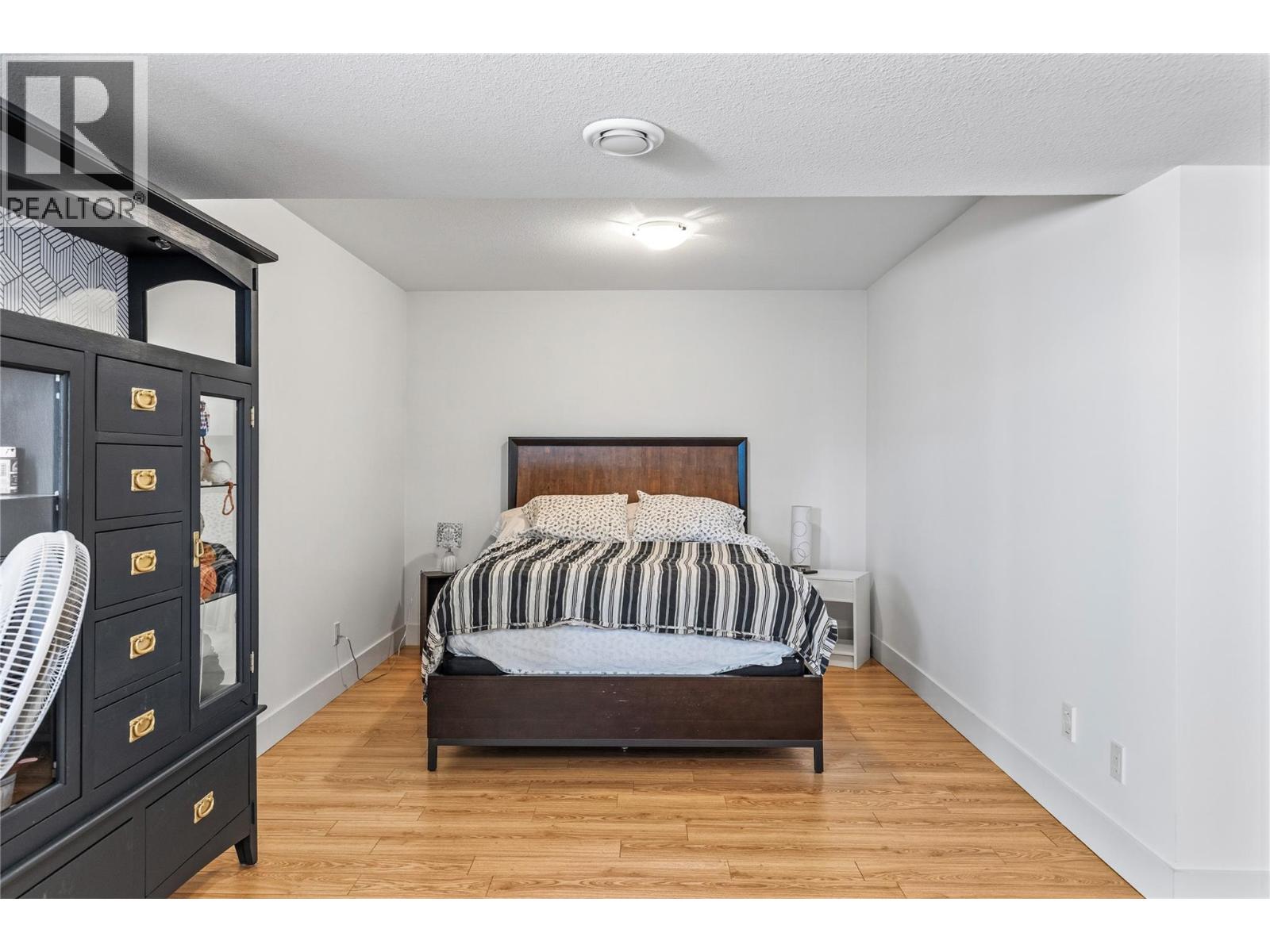 6552 Blackcomb Place - 51