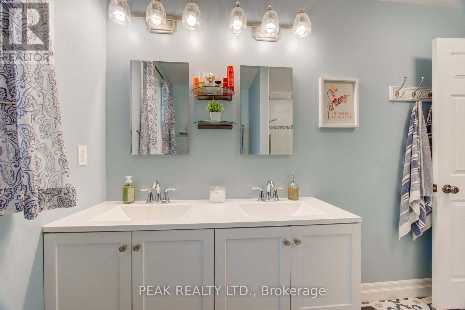 155 HURON STREET - 24