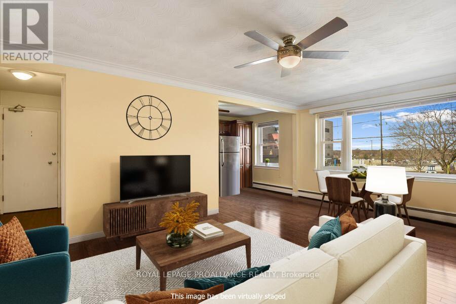 #11 167 PEARL STREET E - 5