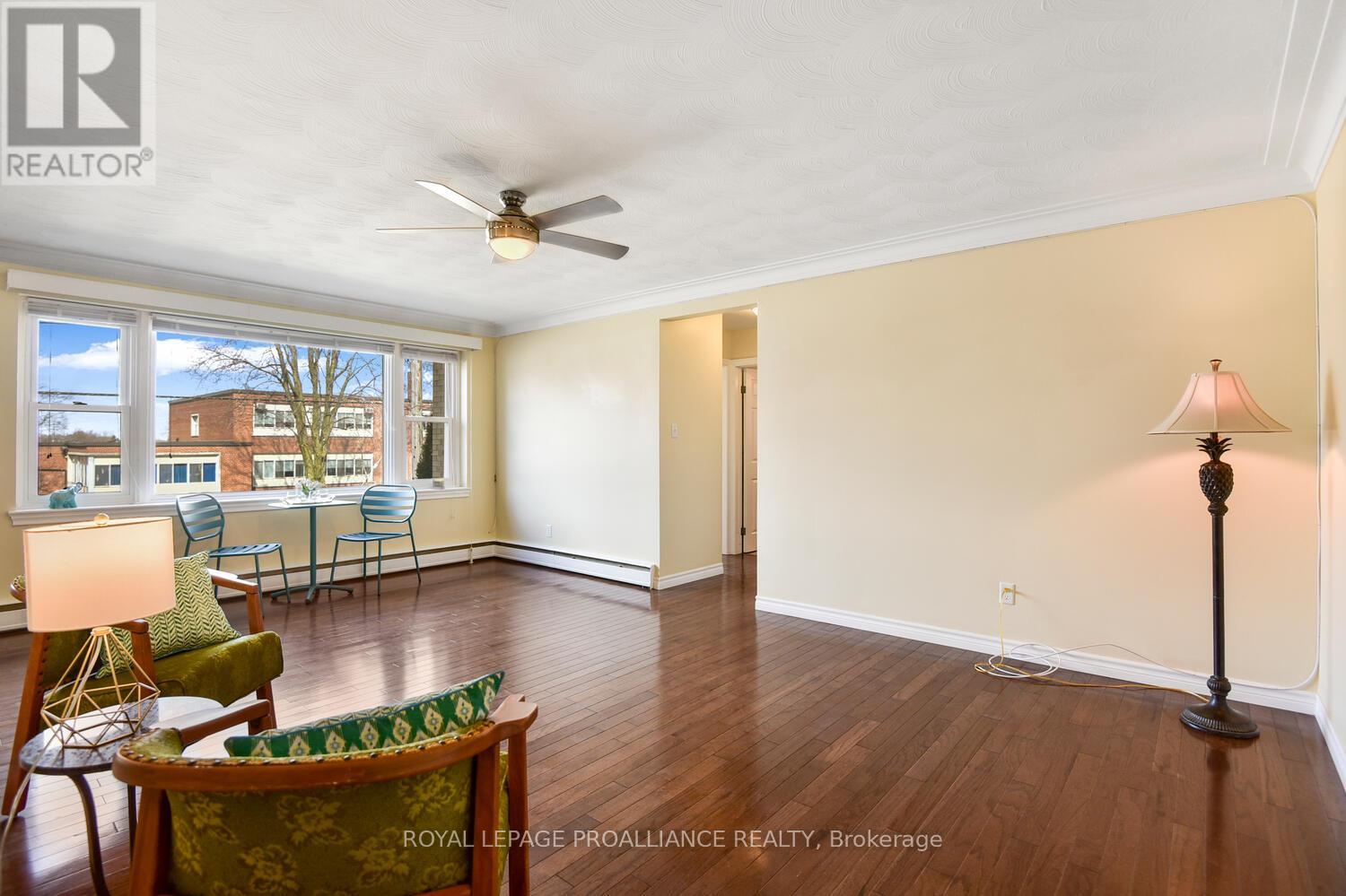 #11 167 PEARL STREET E - 8