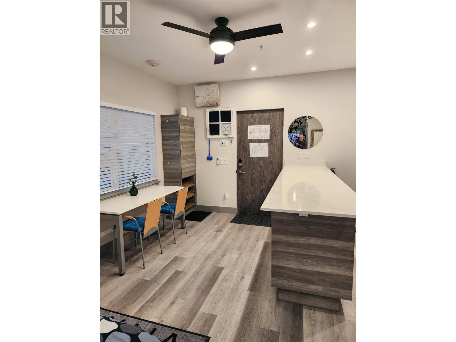 #316 2555 Lakeshore Road - 3