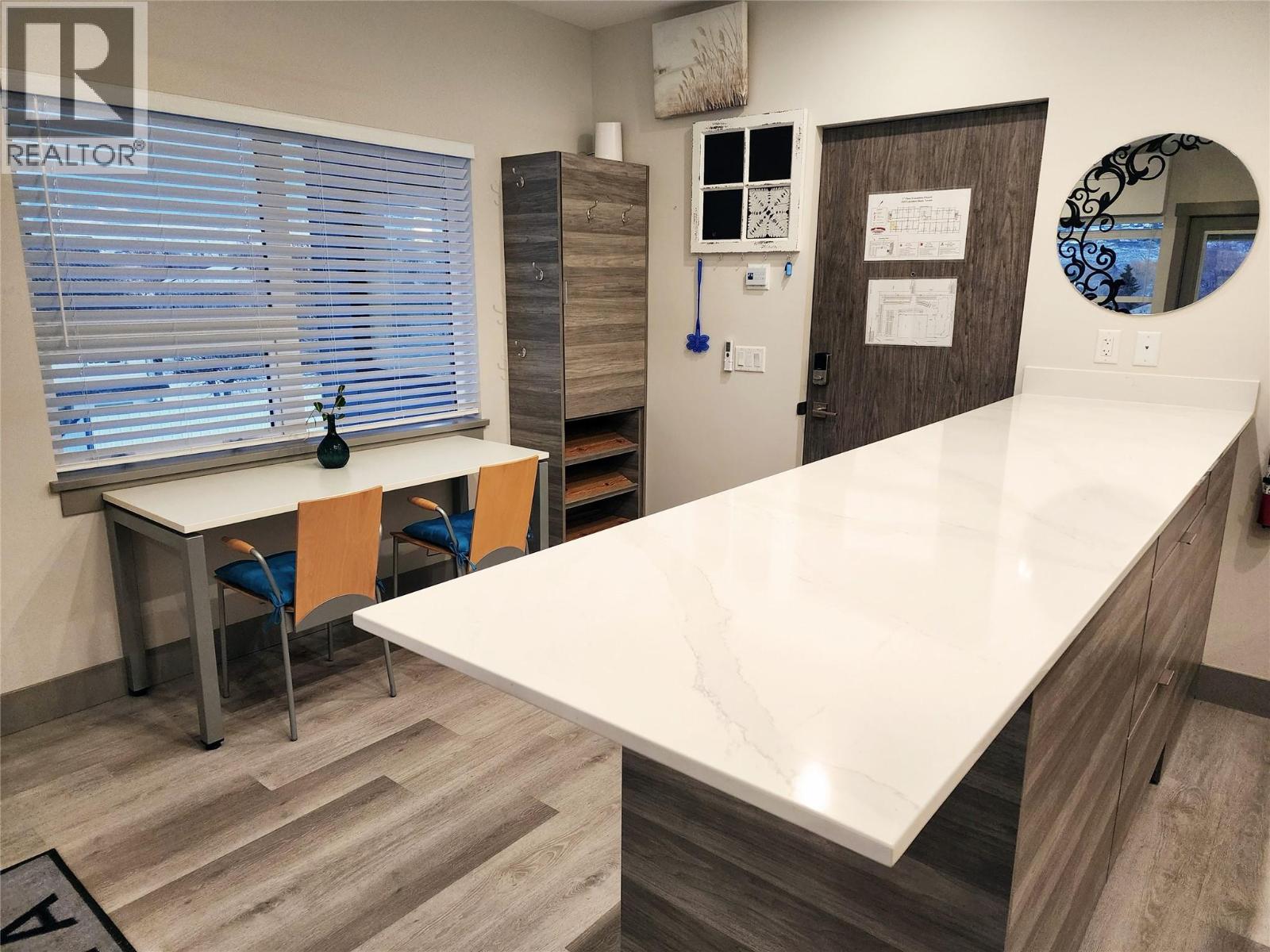 #316 2555 Lakeshore Road - 4