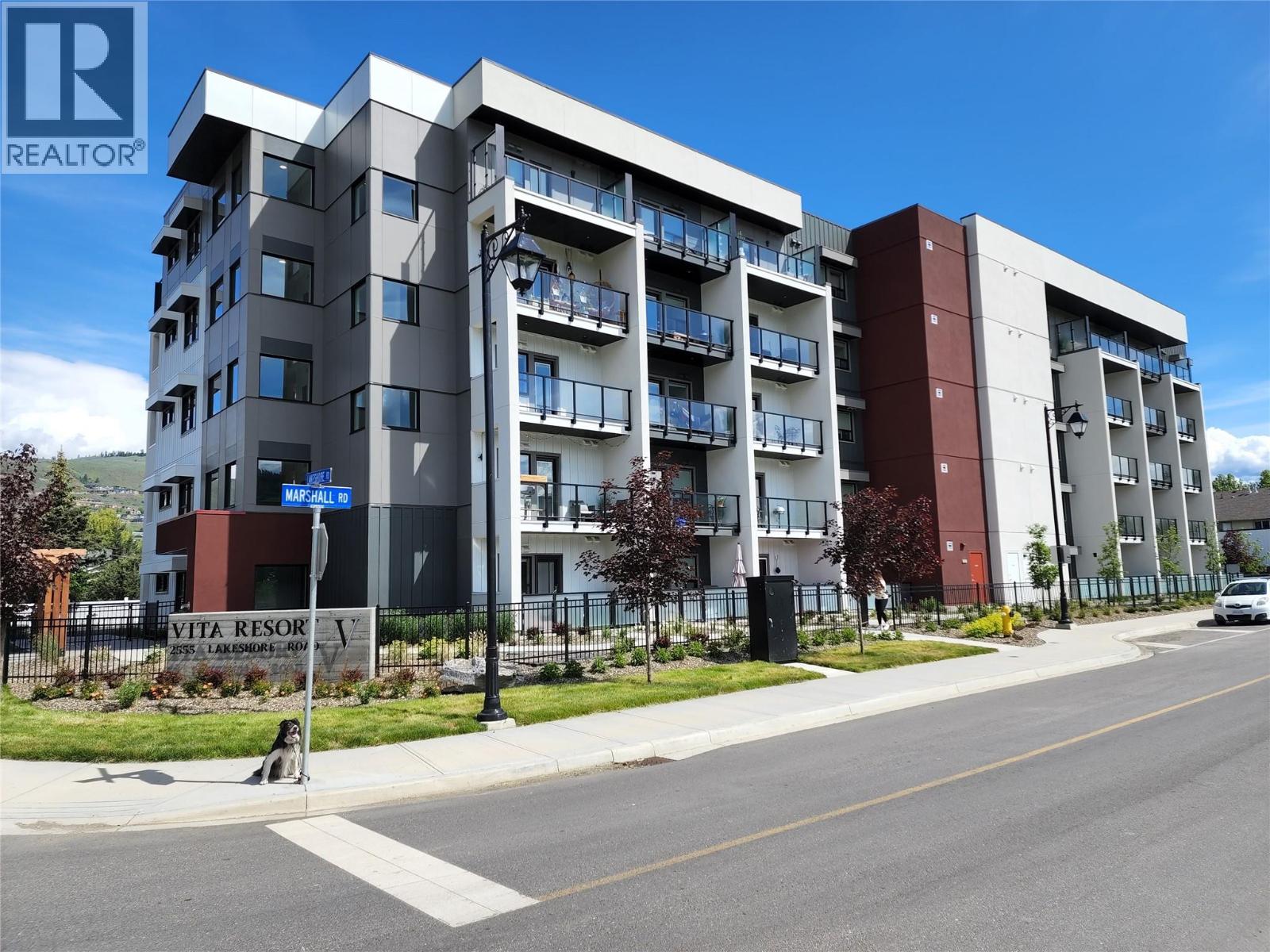 #316 2555 Lakeshore Road - 1