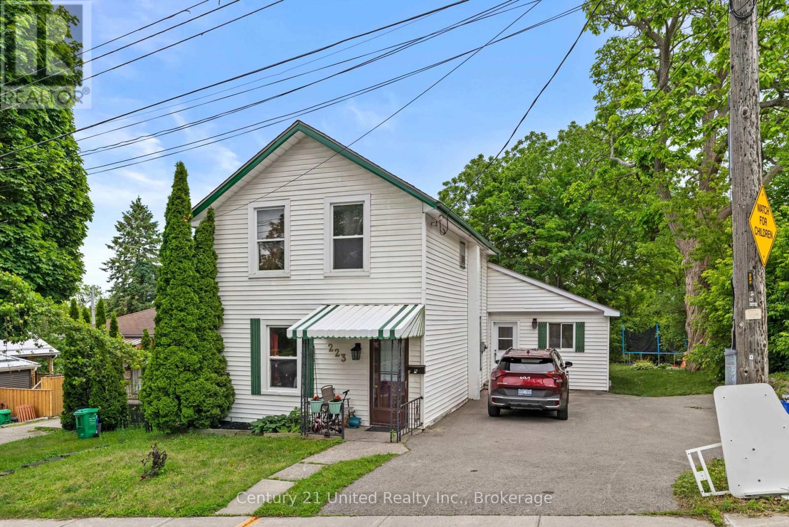 223 ANTRIM STREET - 1