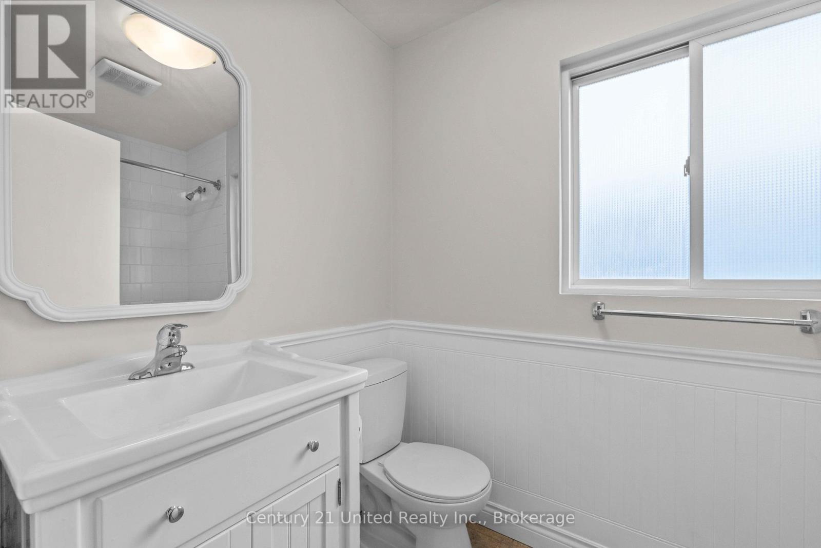 223 ANTRIM STREET - 12