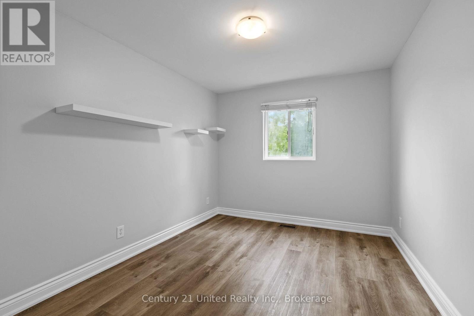223 ANTRIM STREET - 14