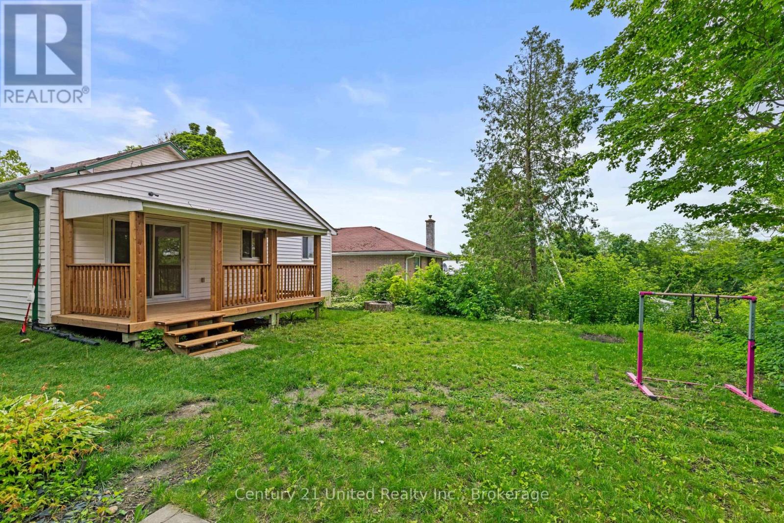 223 ANTRIM STREET - 29