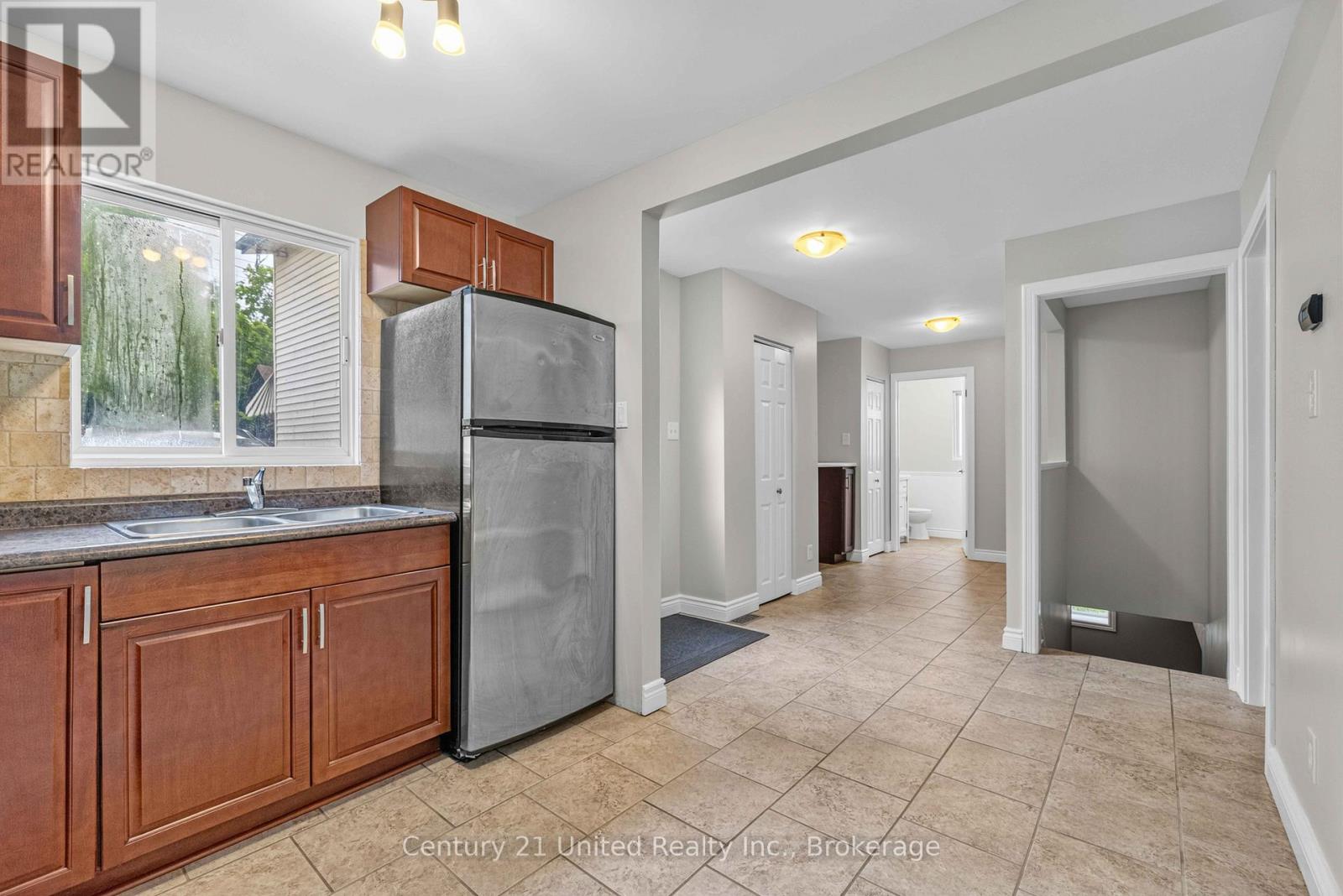 223 ANTRIM STREET - 5