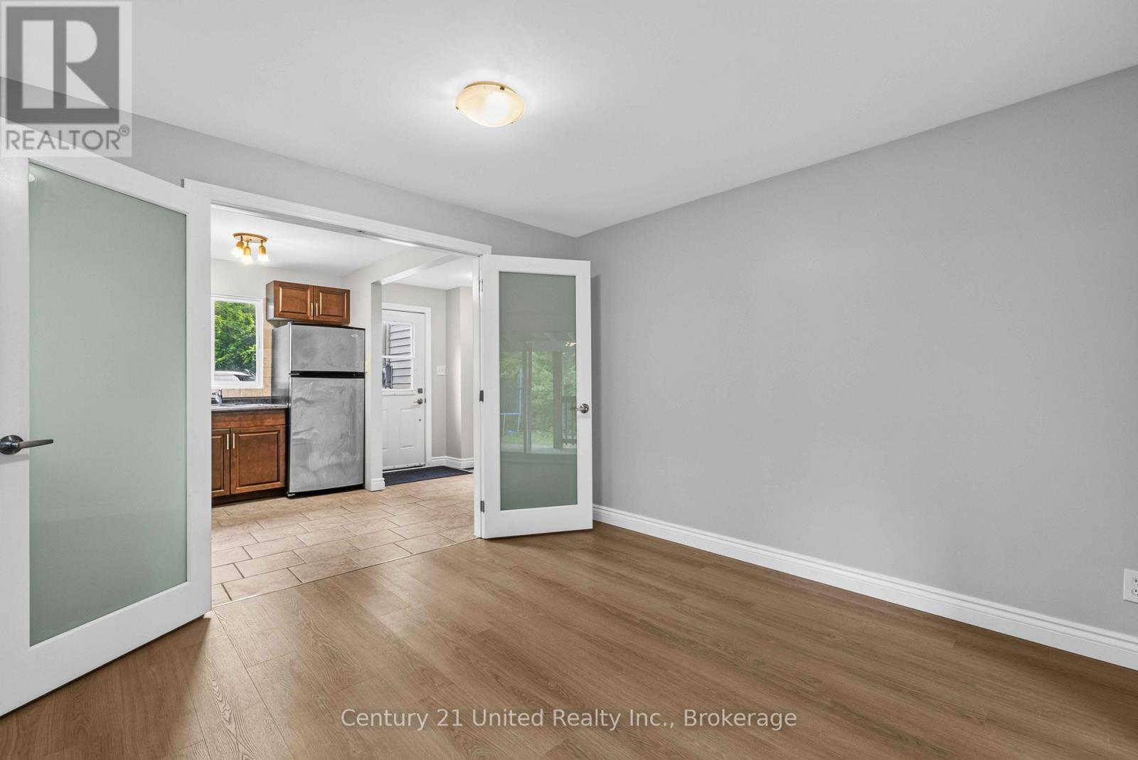 223 ANTRIM STREET - 8