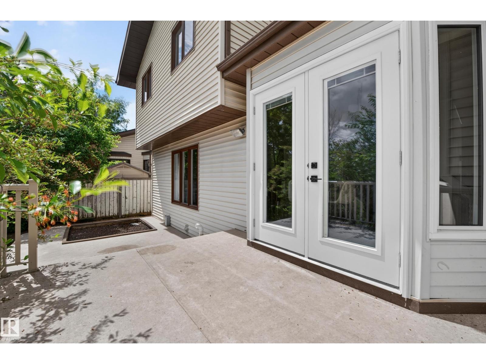 65 PRIMROSE BV — photo 11