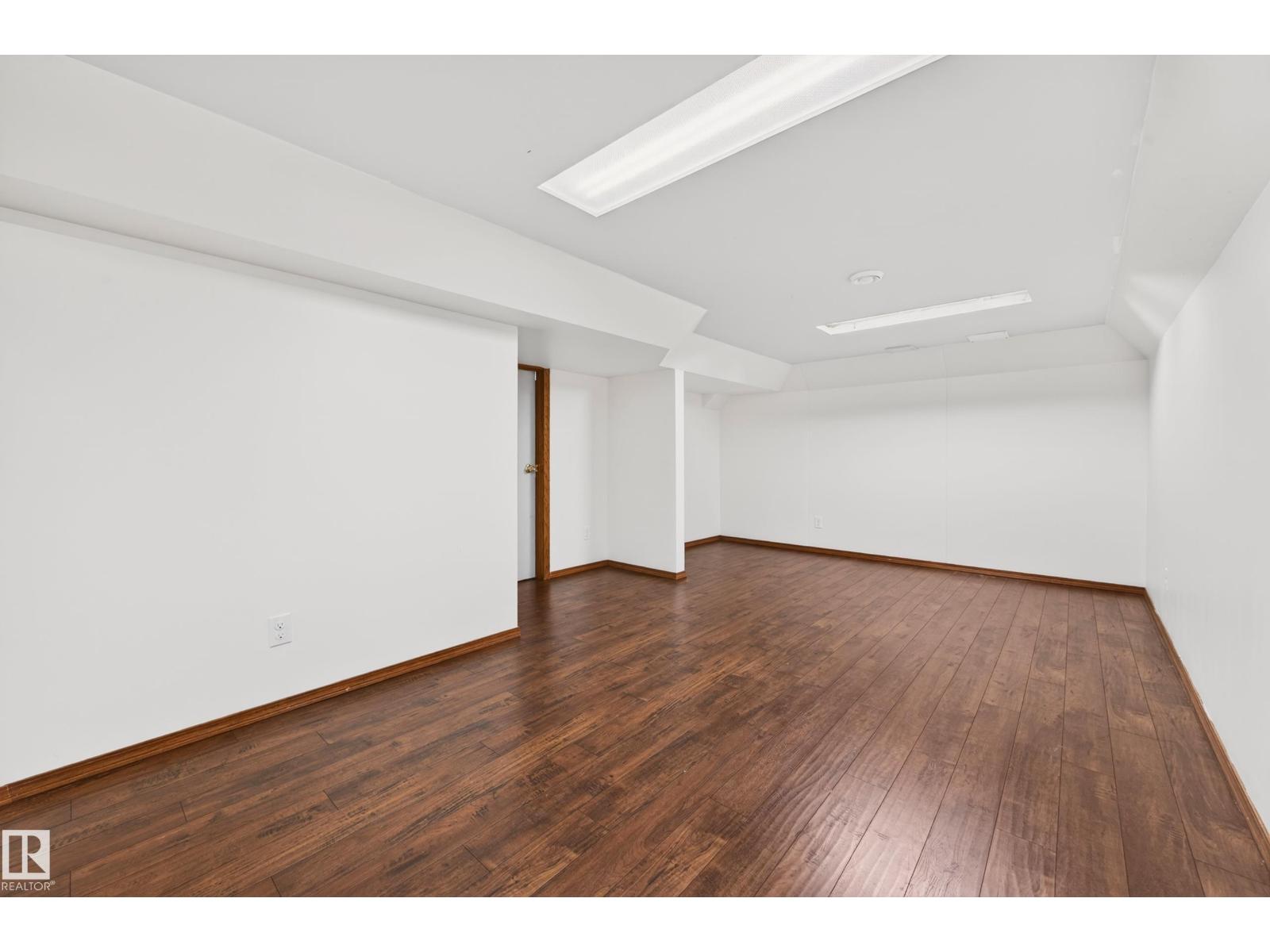 65 PRIMROSE BV — photo 48