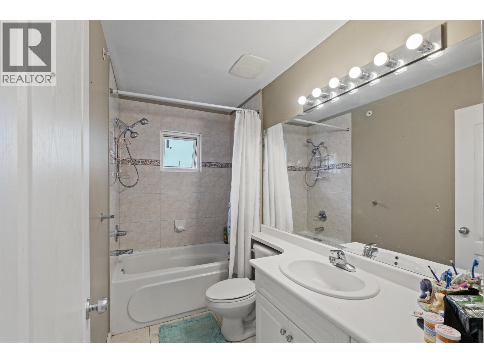 416 W KEITH ROAD, North Vancouver