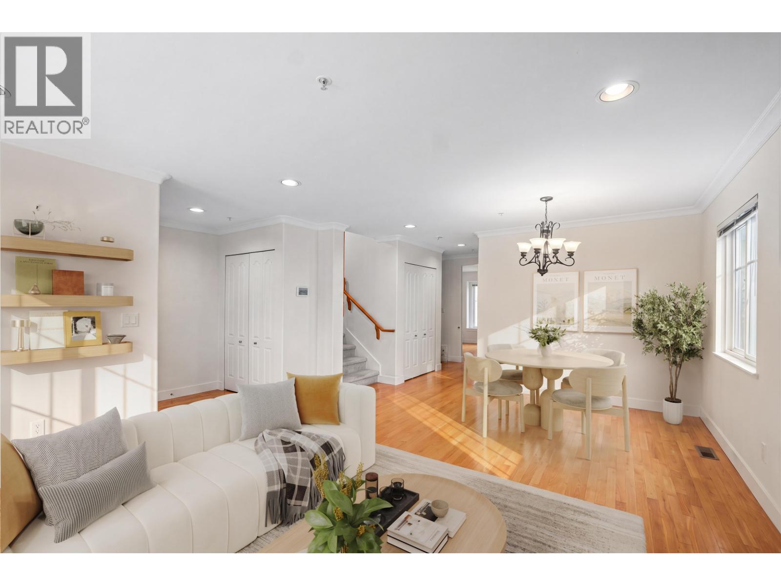 416 W KEITH ROAD, North Vancouver