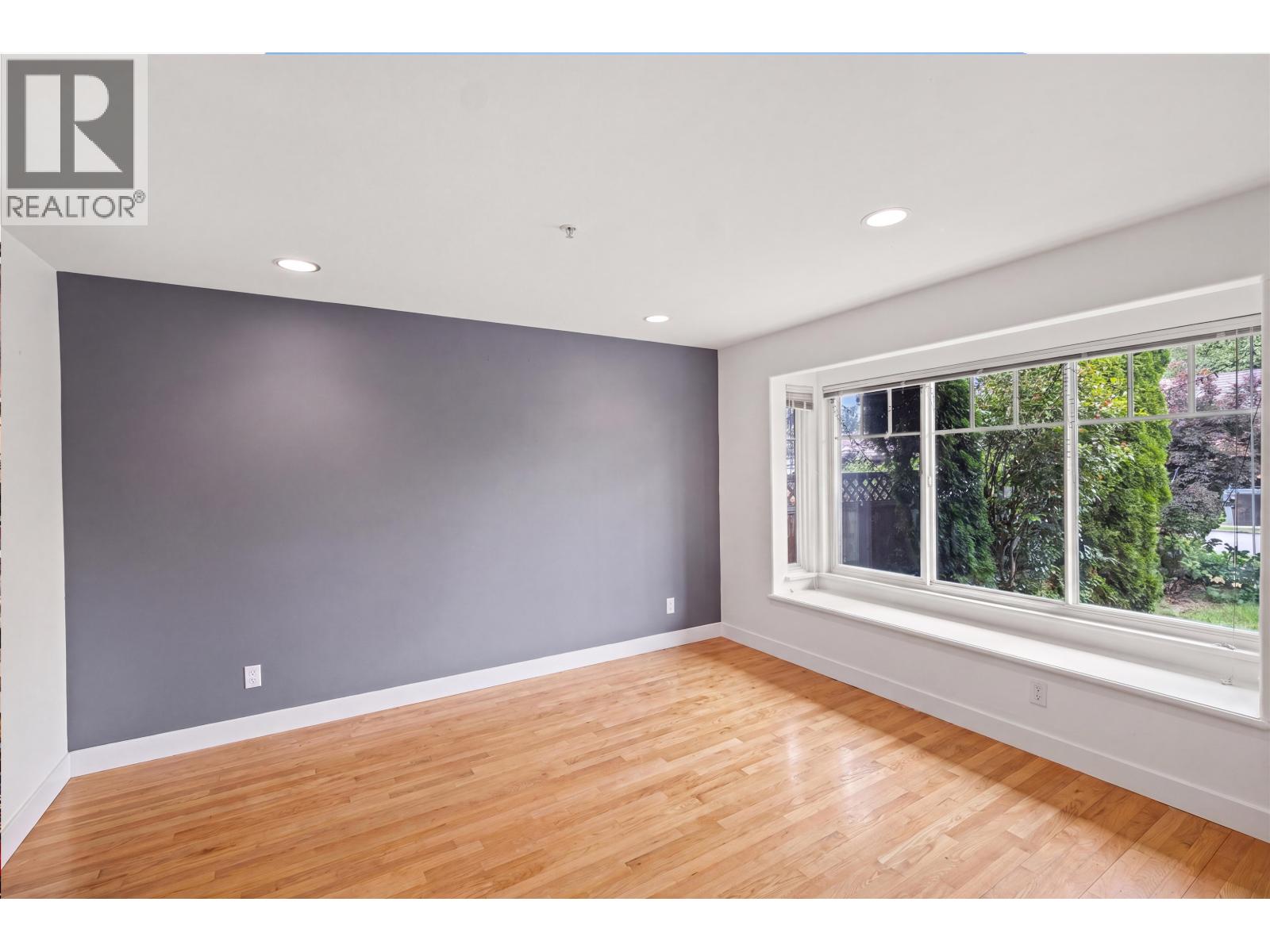 416 W KEITH ROAD, North Vancouver
