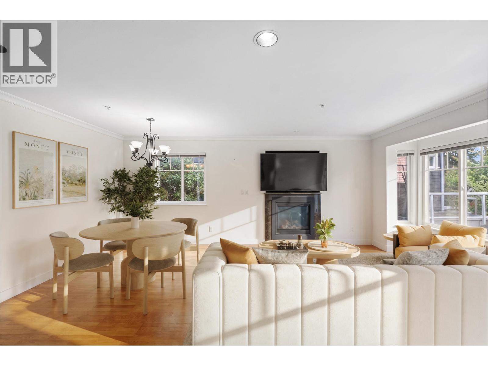 416 W KEITH ROAD, North Vancouver