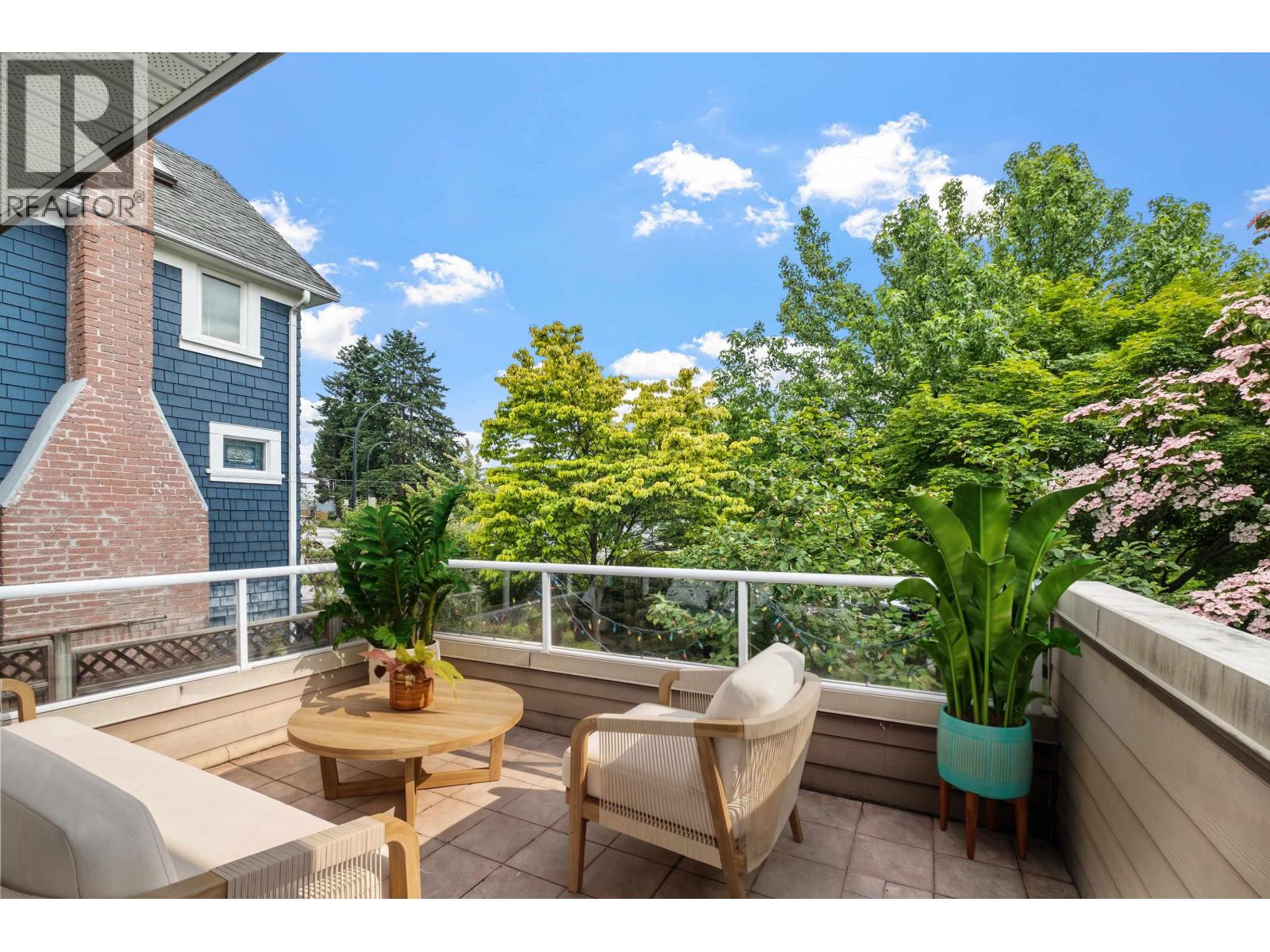 416 W KEITH ROAD, North Vancouver