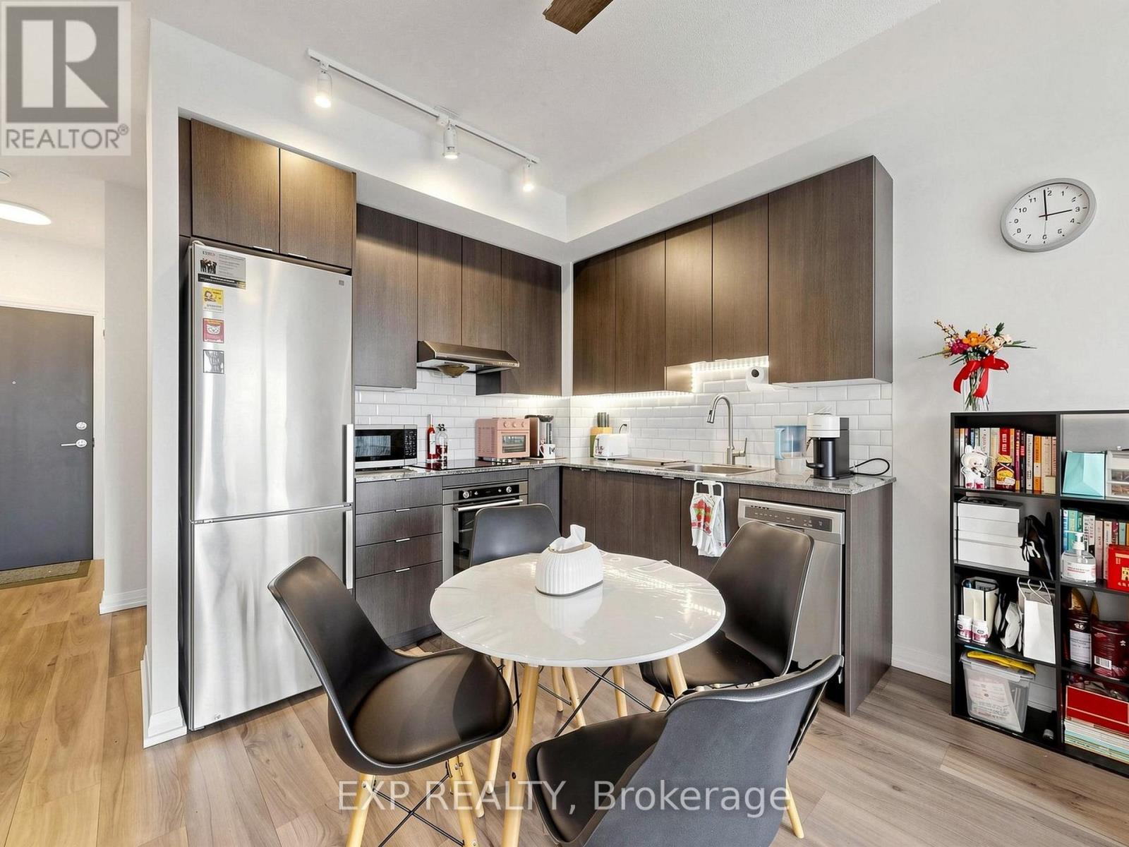 #910 50 ANN O'REILLY ROAD - 11