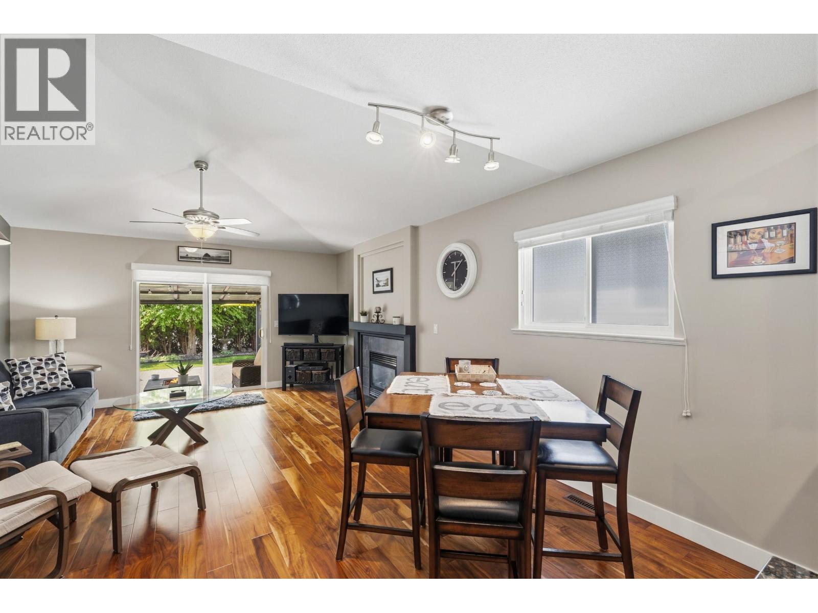 11377 CREEKSIDE STREET, Maple Ridge