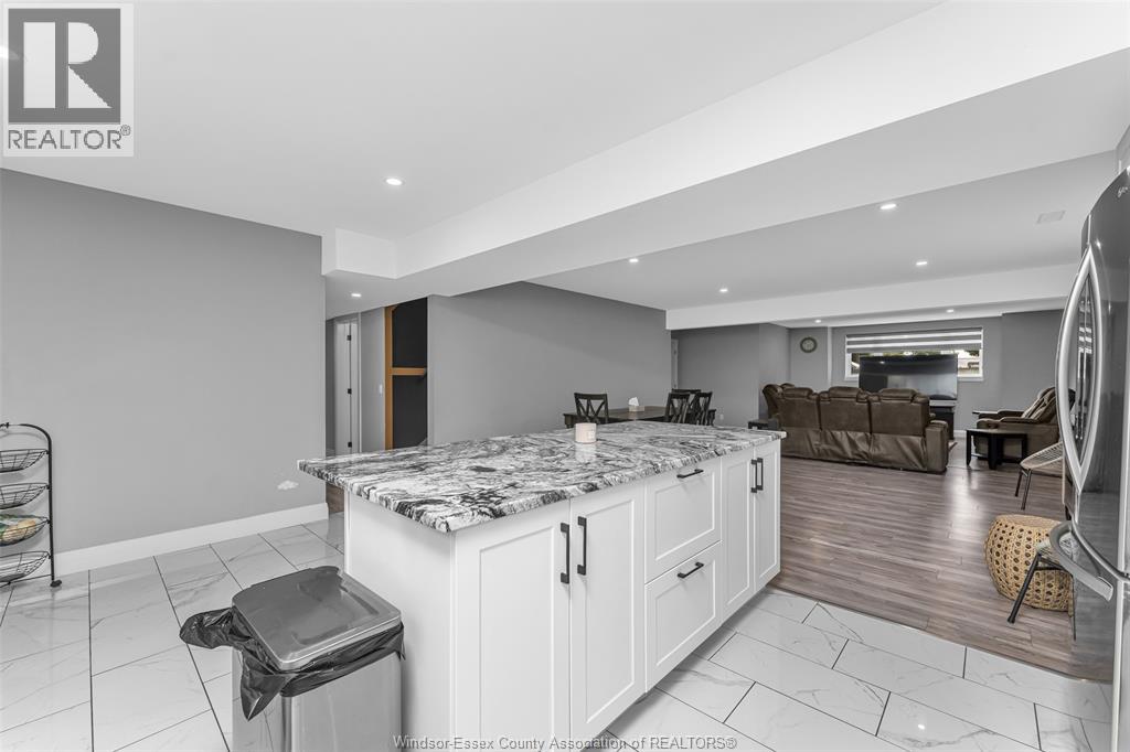 137 GARY AVENUE - 28