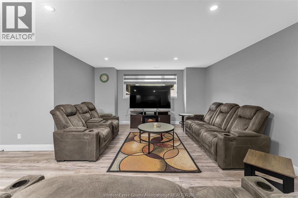 137 GARY AVENUE - 30