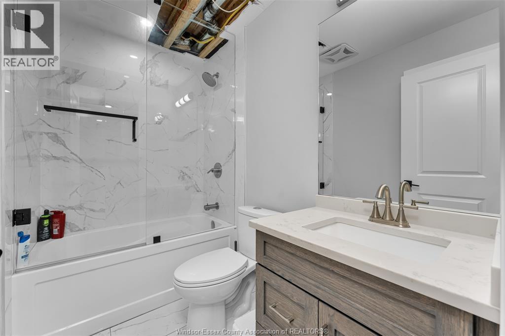 137 GARY AVENUE - 32