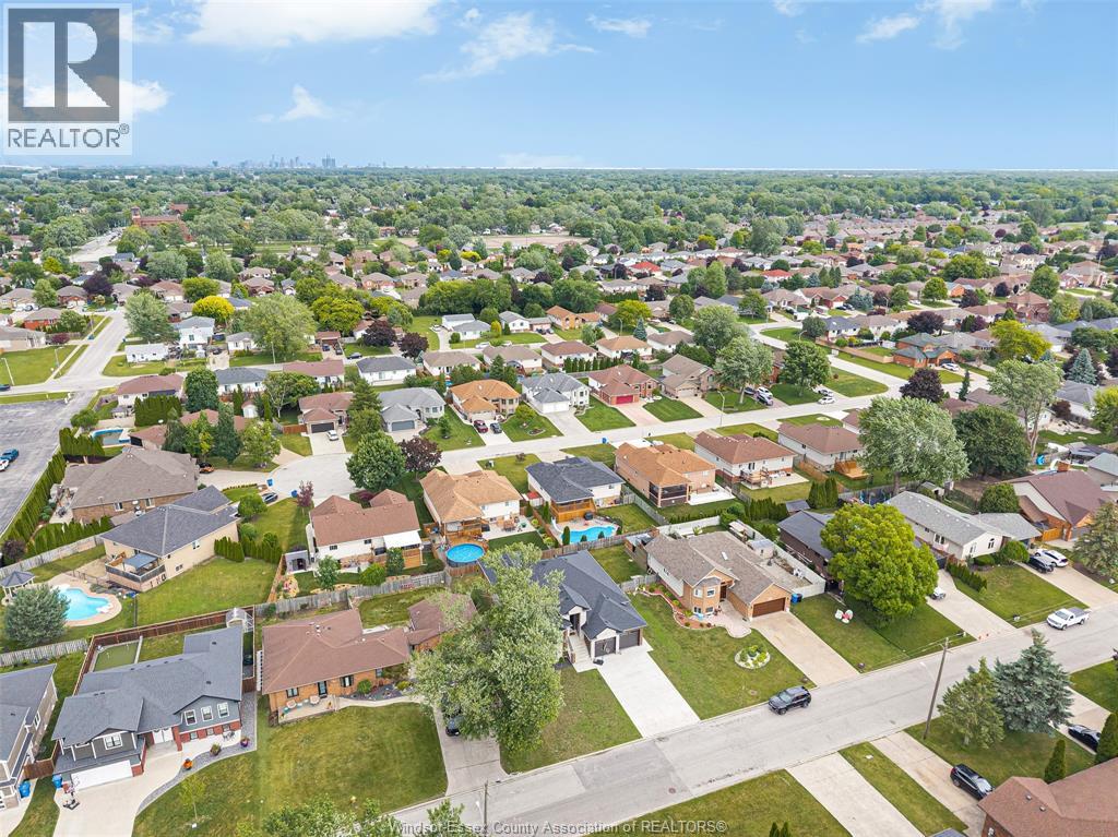 137 GARY AVENUE - 44