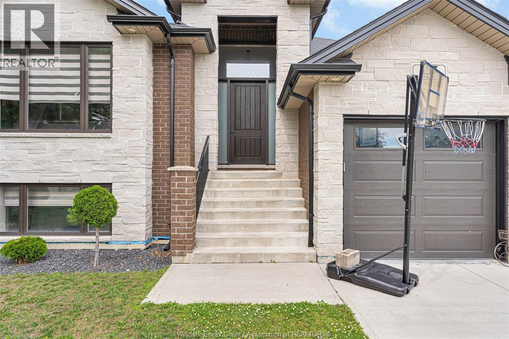 137 GARY AVENUE - 5