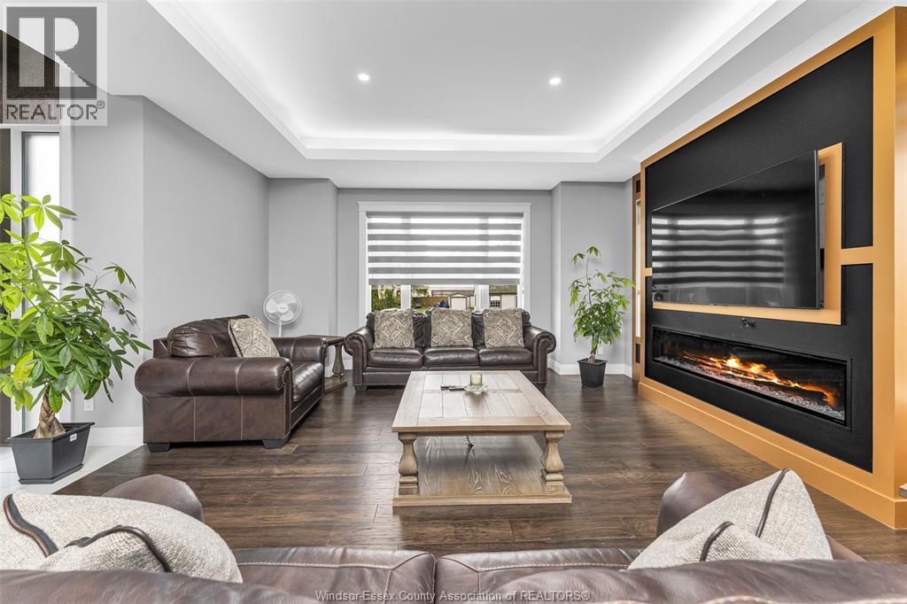 137 GARY AVENUE - 8