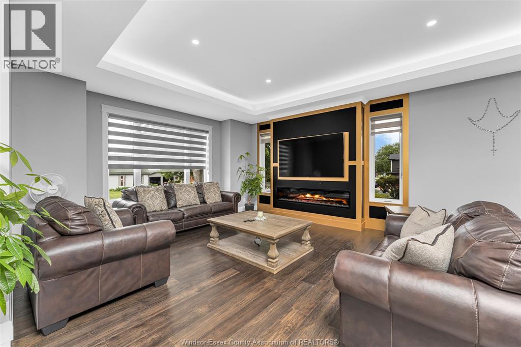 137 GARY AVENUE - 9