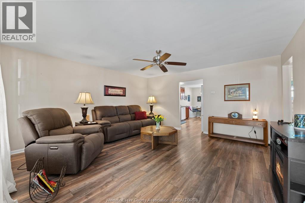 3560 BARRYMORE - 5