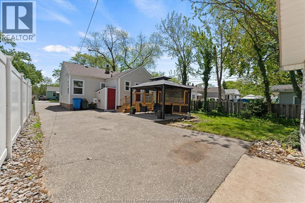 3560 BARRYMORE - 24