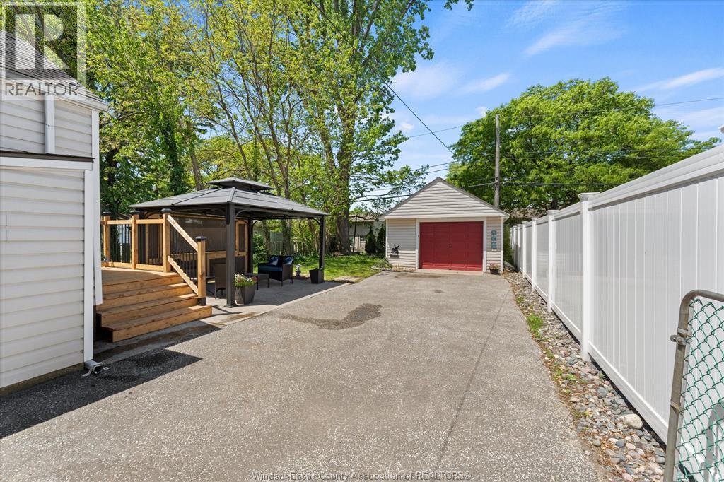 3560 BARRYMORE - 20