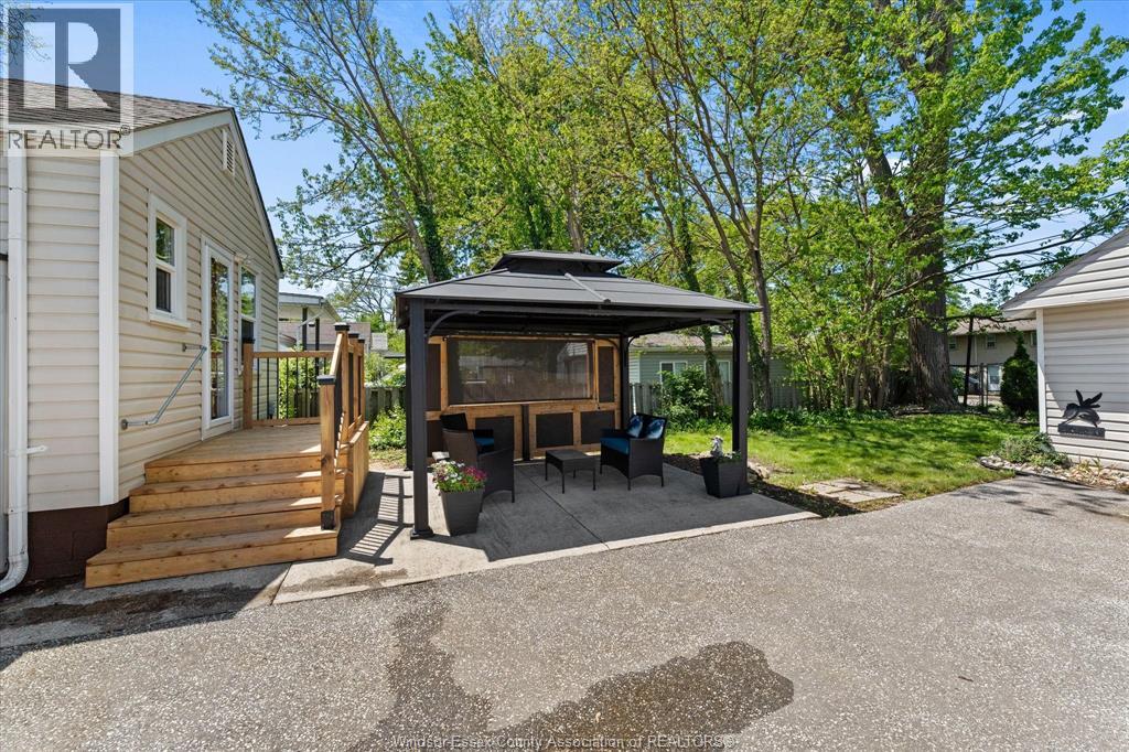 3560 BARRYMORE - 21