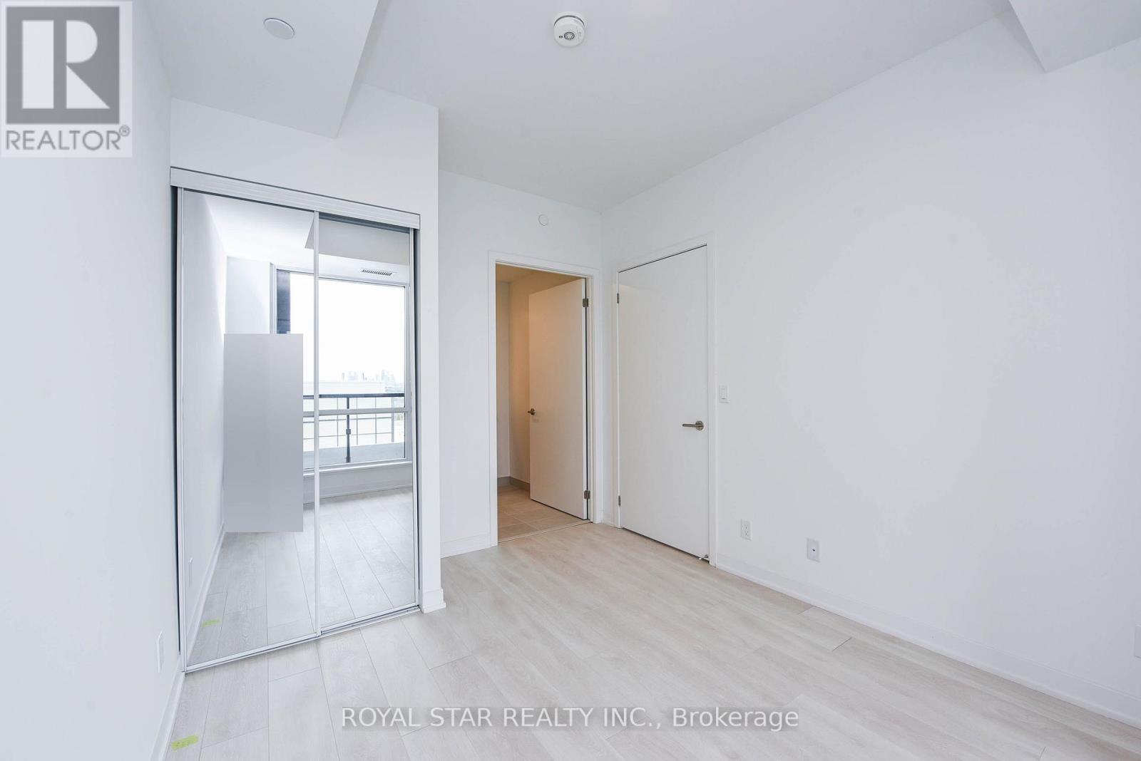 #1502 7950 BATHURST STREET - 23