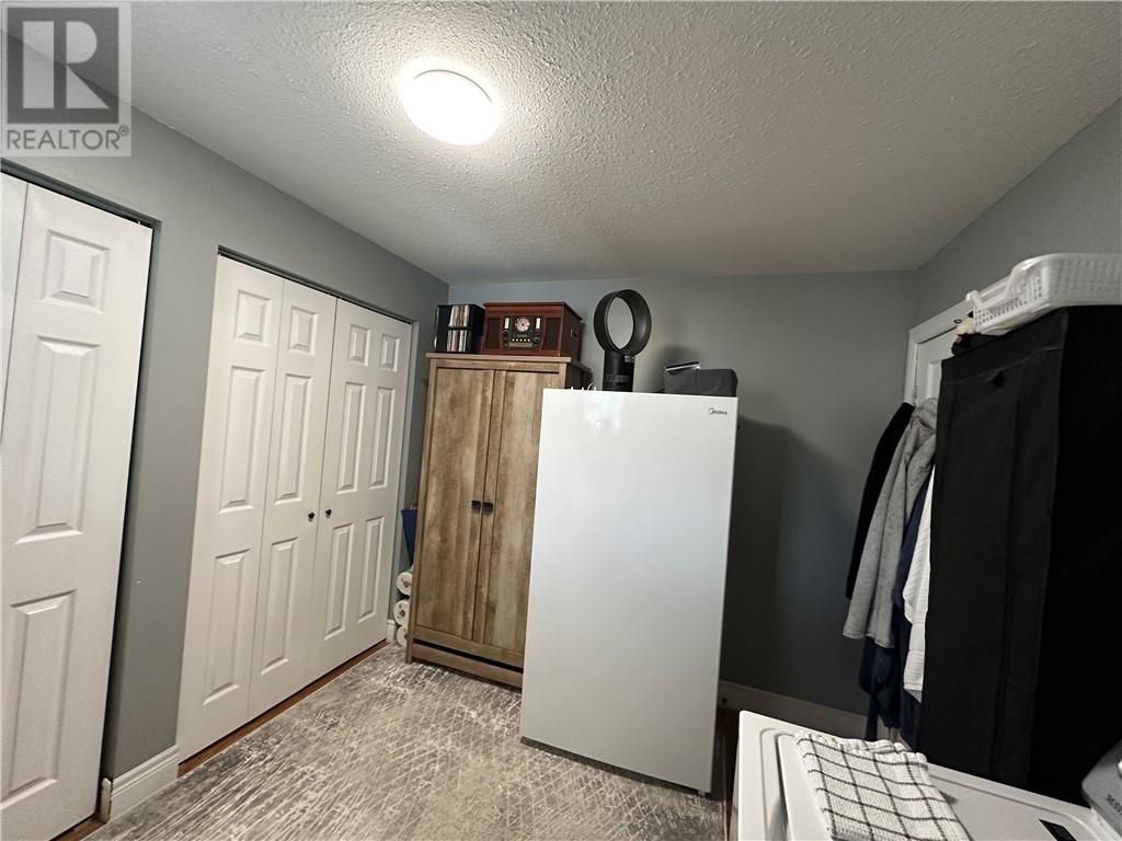1564 Cecile Street - 25