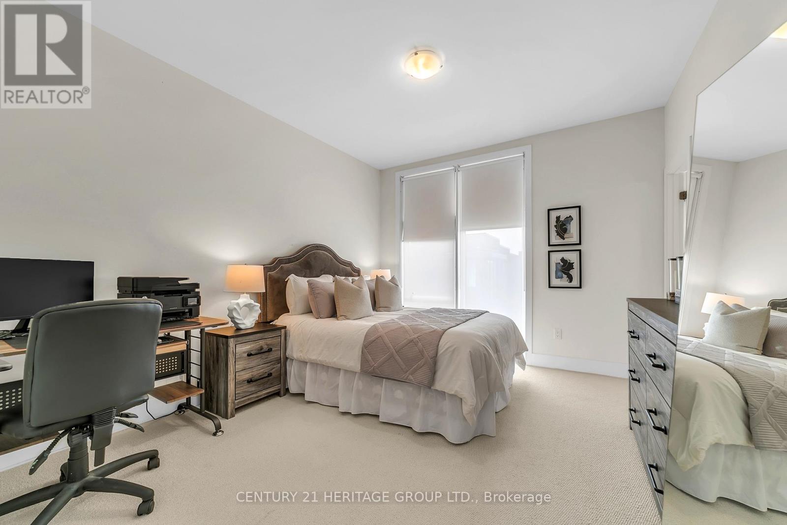 9136 BATHURST STREET - 14