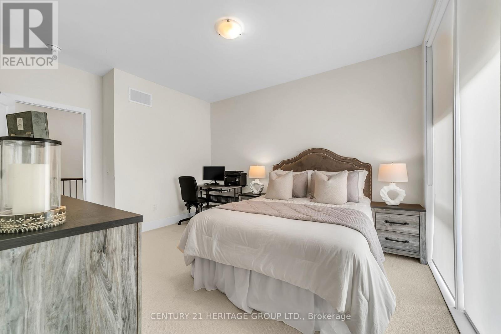 9136 BATHURST STREET - 15