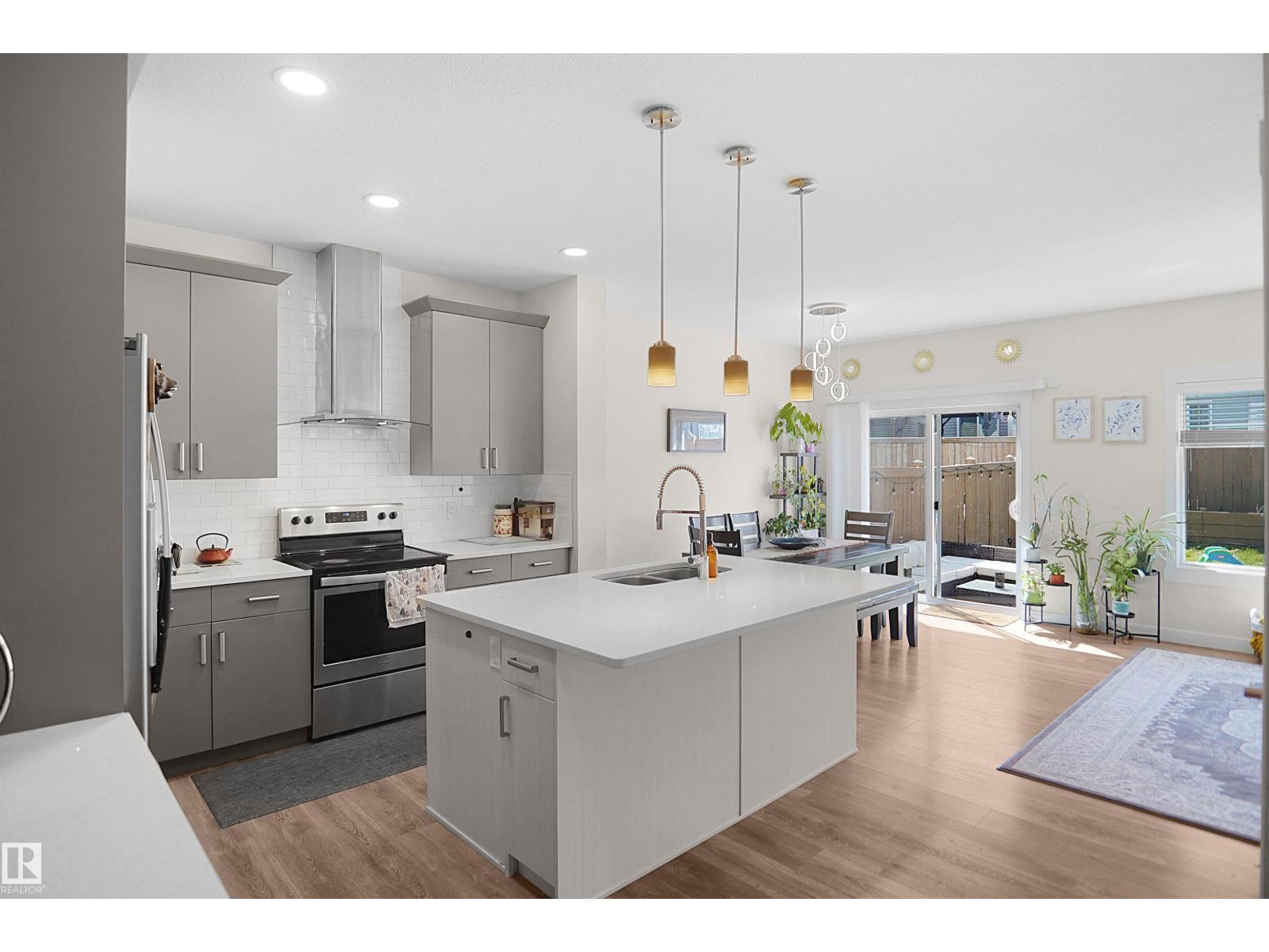6537 167B AV NW — photo 11