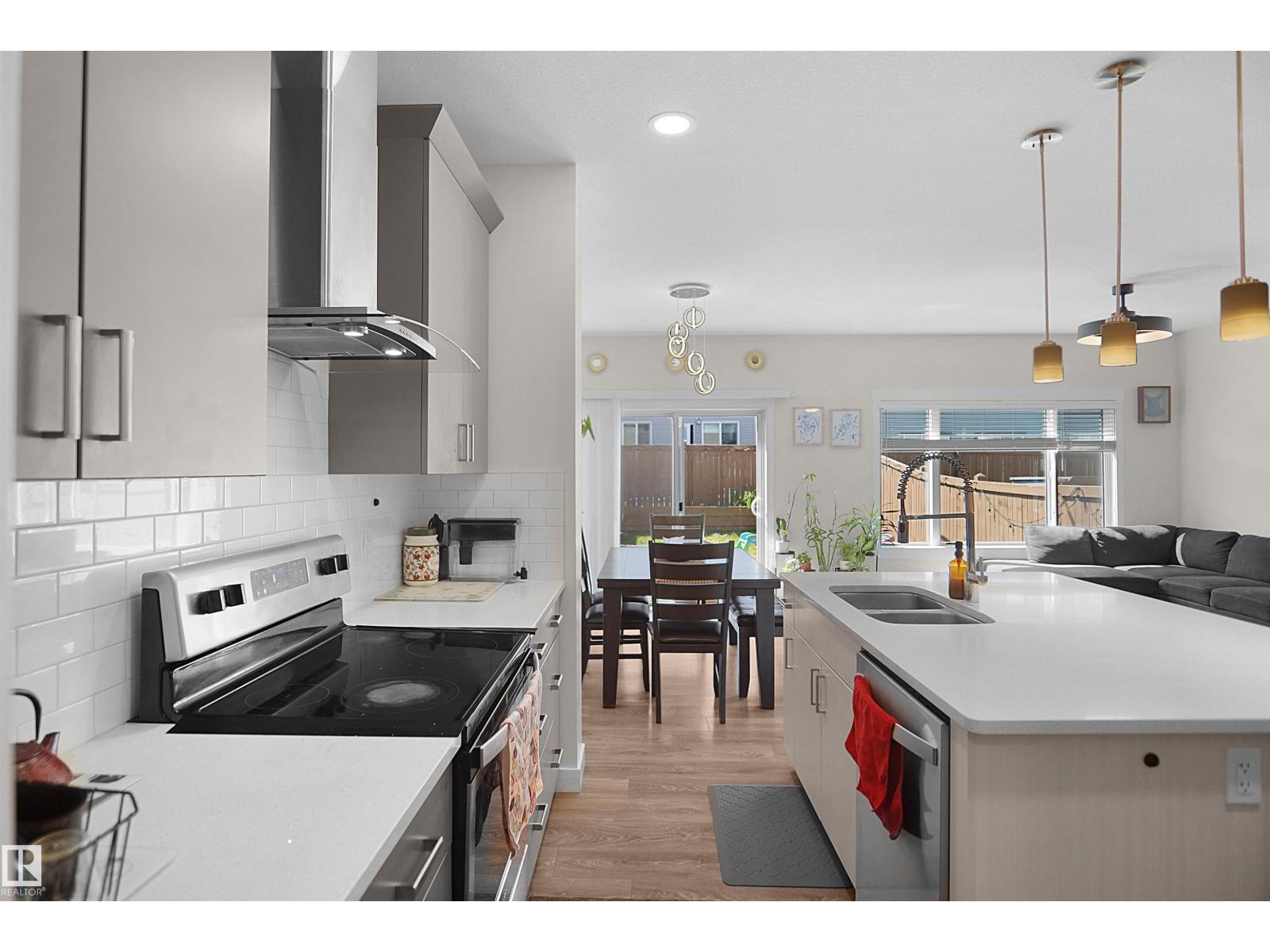 6537 167B AV NW — photo 15