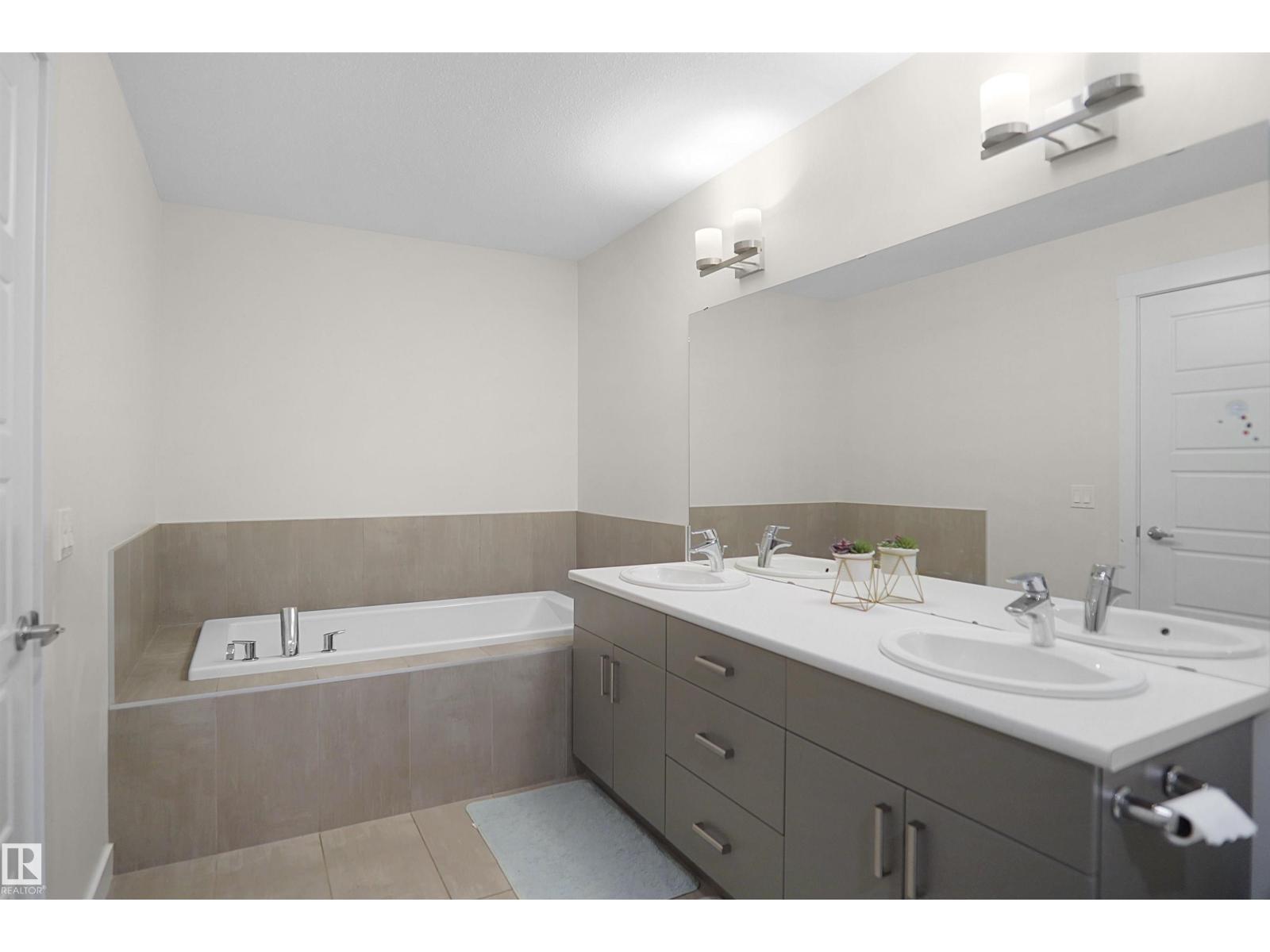 6537 167B AV NW — photo 41