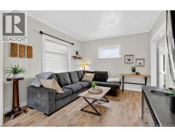 Foyer - 16 Duke Street, Campbellton, NB E3N2K2 Photo 9