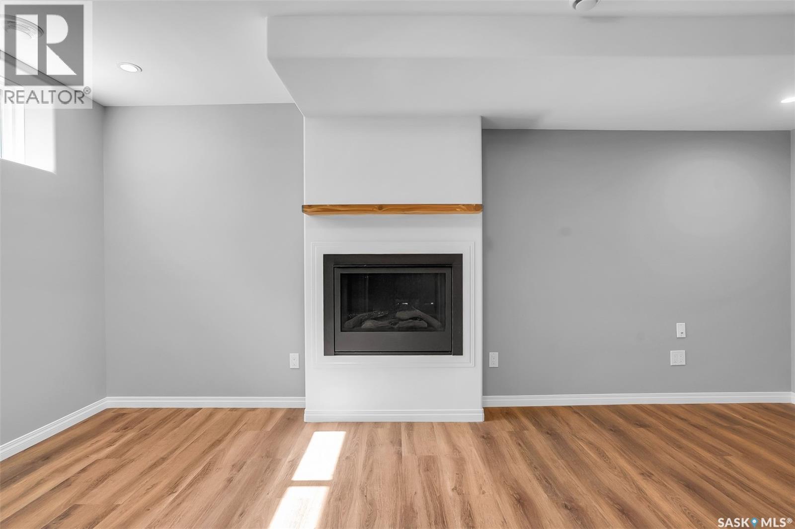 643 Hampton CIRCLE — photo 26