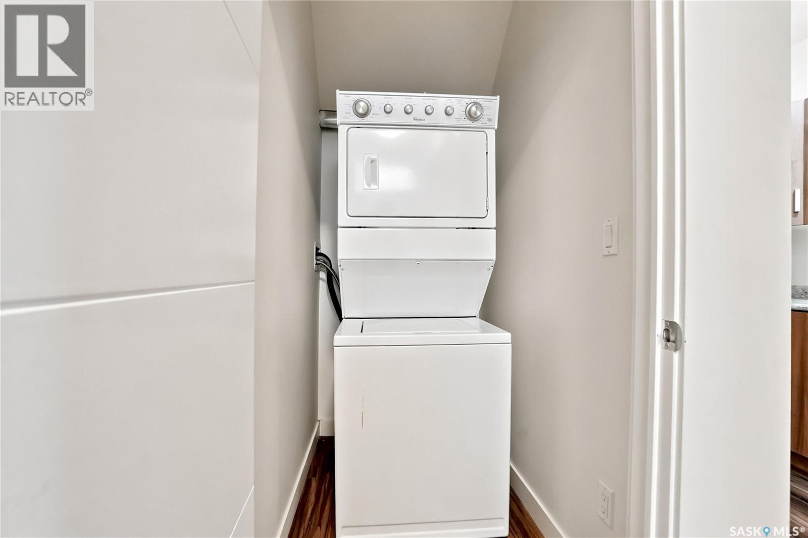 543 Evergreen BOULEVARD — photo 43