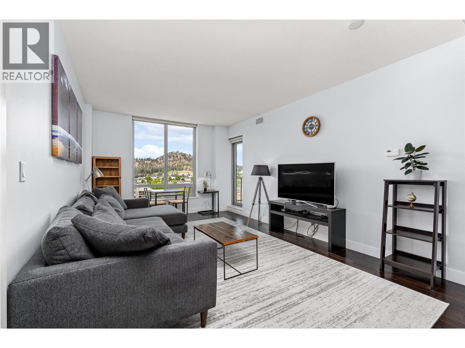 #807 2040 Springfield Road - 17